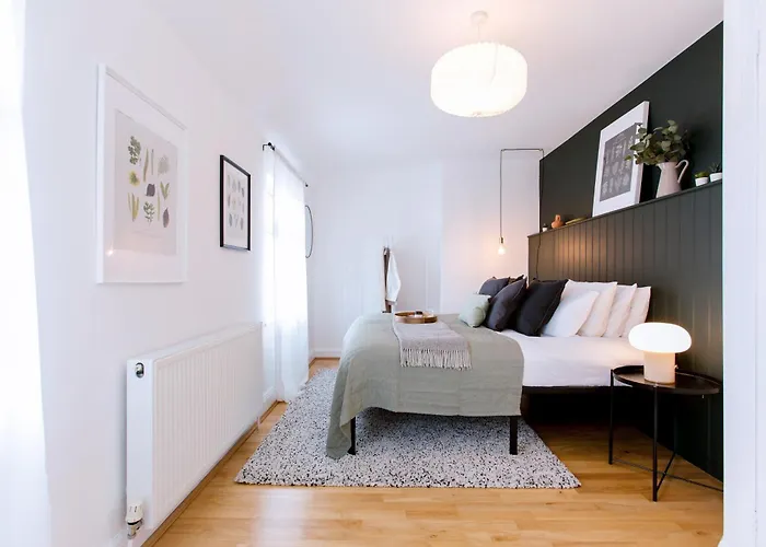 3-Bed House - Next To Olympic Park & Westfield